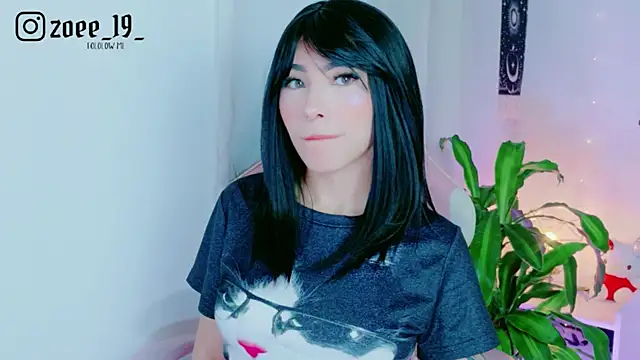 cuteezoe online show from June 1, 2026, 3:40 am
