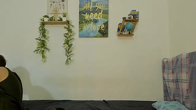 Peterfrost19 online show from October 5, 2025, 11:06 pm