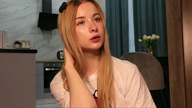 Snapshot of Nana_Wilson chatting on November 14, 2025, 4:49 am Nana Wilson online show from November 14, 2025, 4:49 am