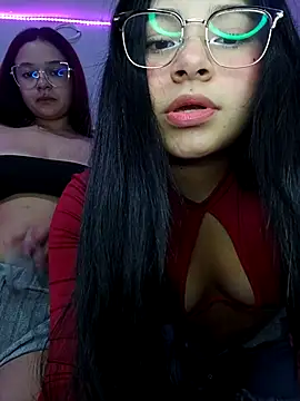 Snapshot of Anne_Mia chatting on November 15, 2025, 9:46 am Anne Mia online show from November 15, 2025, 9:46 am