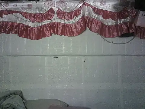 Snapshot of WetWildPussy chatting on February 11, 2026, 8:25 am WetWildPussy online show from February 11, 2026, 8:25 am