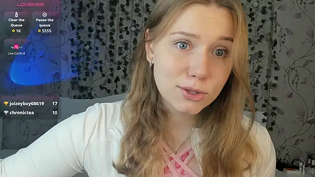  influensii  online show from December 2, 2025, 5:20 am