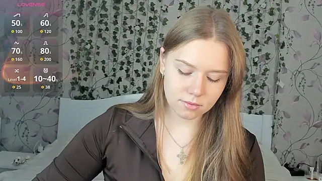  influensii  online show from December 3, 2025, 5:19 am