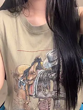 Dolly282 online show from April 19, 2026, 3:40 am