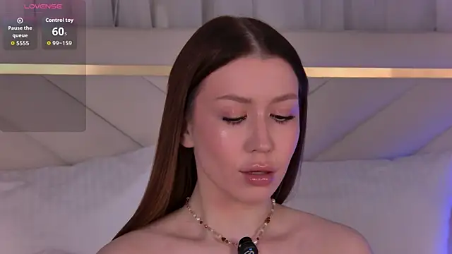 VelvetHell online show from January 9, 2026, 6:42 am