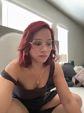 Snapshot of Mrs_MrLove chatting on June 15, 2026, 10:09 pm Mrs MrLove online show from June 15, 2026, 10:09 pm