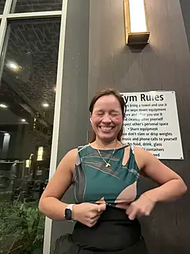 Mrs MrLove online show from December 20, 2025, 5:43 am