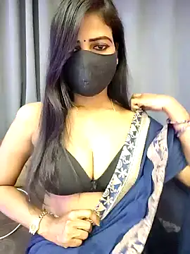 Snapshot of Misss-julli chatting on February 18, 2026, 4:54 am Misss-julli online show from February 18, 2026, 4:54 am