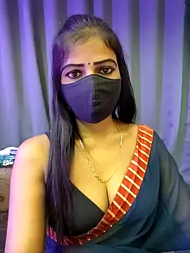 Snapshot of Misss-julli chatting on February 3, 2026, 9:14 am Misss-julli online show from February 3, 2026, 9:14 am