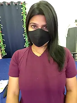 hoty sonali online show from November 8, 2025, 6:11 pm