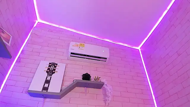 Snapshot of EllyMiller chatting on February 16, 2026, 3:16 am EllyMiller online show from February 16, 2026, 3:16 am