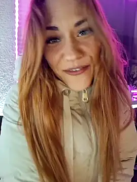 Snapshot of SlimBellaa chatting on January 5, 2026, 10:13 pm SlimBellaa online show from January 5, 2026, 10:13 pm