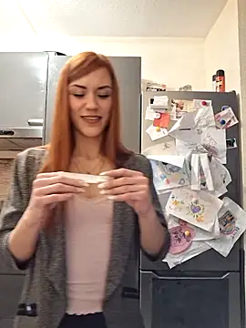 Snapshot of SlimBellaa chatting on January 17, 2026, 10:24 pm SlimBellaa online show from January 17, 2026, 10:24 pm