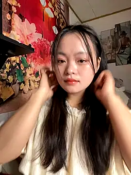 Julia-Elsa online show from October 12, 2025, 4:25 am