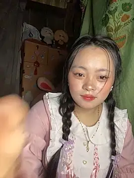 Julia-Elsa online show from October 1, 2025, 3:22 am