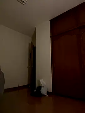 Foxfoxfox4 online show from November 11, 2025, 4:13 pm