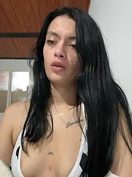 Snapshot of LiaCollings chatting on February 19, 2026, 11:01 pm LiaCollings online show from February 19, 2026, 11:01 pm