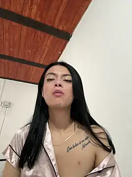 Snapshot of LiaCollings chatting on February 15, 2026, 3:33 pm LiaCollings online show from February 15, 2026, 3:33 pm