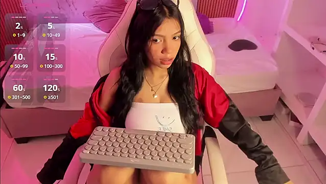 Valy hot online show from November 19, 2025, 3:12 pm