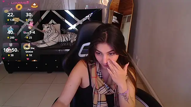 Snapshot of emily_cooper_t chatting on March 2, 2026, 8:05 pm emily cooper t online show from March 2, 2026, 8:05 pm