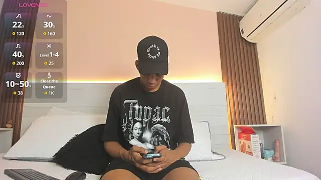 Snapshot of Brunette__boy chatting on September 10, 2025, 3:16 am Brunette boy online show from September 10, 2025, 3:16 am