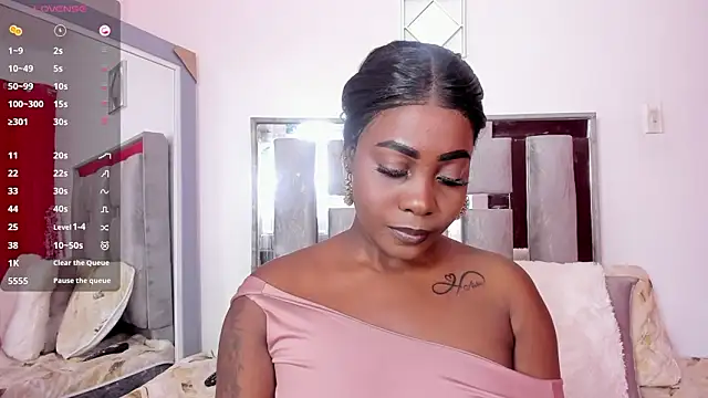 Emilly roaa online show from February 2, 2026, 8:30 pm