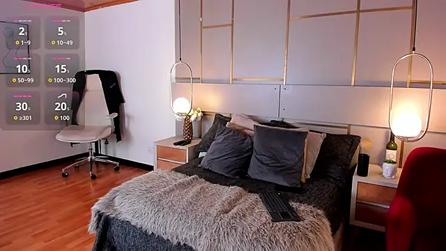 Lina Montclair online show from February 5, 2026, 7:10 pm