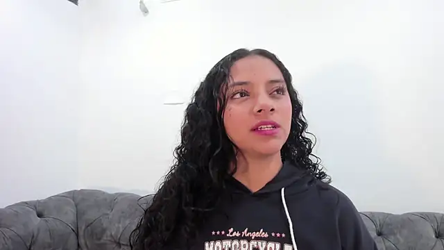 Angellit Afrodita  online show from November 21, 2025, 10:25 am