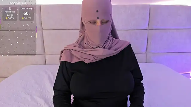 Snapshot of _Nadiaa chatting on June 11, 2026, 7:33 pm Nadiaa online show from June 11, 2026, 7:33 pm