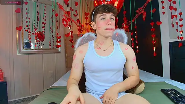 TaylerWhite online show from September 20, 2025, 1:27 pm