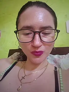 Snapshot of Linda_Hot13 chatting on September 24, 2025, 2:34 pm Linda Hot13 online show from September 24, 2025, 2:34 pm