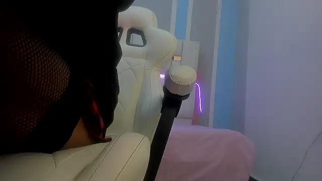 Snapshot of MilkWhore1 chatting on February 10, 2026, 7:24 pm MilkWhore1 online show from February 10, 2026, 7:24 pm