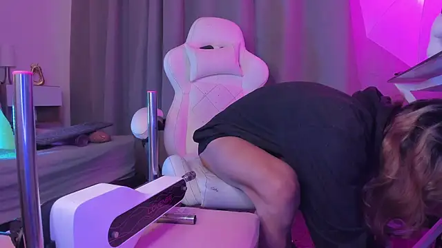 MilkWhore1 online show from April 15, 2026, 7:58 pm