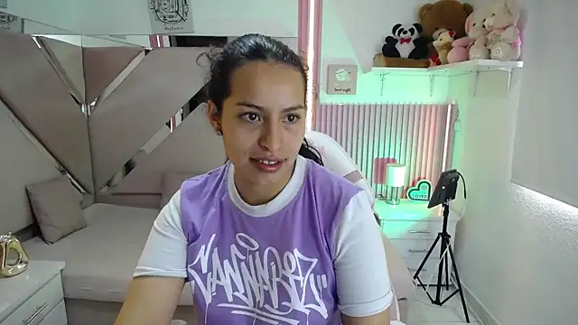 Snapshot of Mia_garcia28 chatting on June 13, 2026, 2:48 pm Mia garcia28 online show from June 13, 2026, 2:48 pm