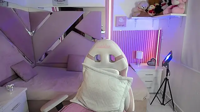 Snapshot of Mia_garcia28 chatting on November 12, 2025, 7:29 pm Mia garcia28 online show from November 12, 2025, 7:29 pm