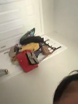 Snapshot of honestlychina chatting on October 3, 2025, 1:56 pm honestlychina online show from October 3, 2025, 1:56 pm