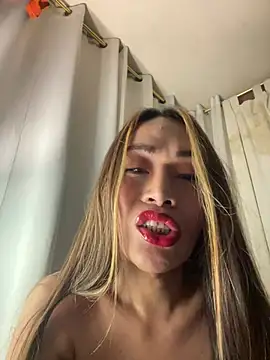 RomanticPearlTS online show from February 9, 2026, 1:03 am