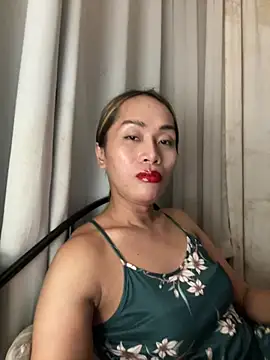 RomanticPearlTS online show from February 20, 2026, 6:37 am