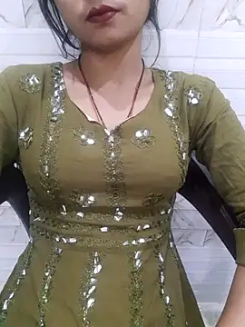 Snapshot of Sona-rani6 chatting on November 3, 2025, 6:29 am Sona-rani6 online show from November 3, 2025, 6:29 am