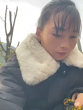 Sunyinn online show from December 19, 2025, 12:58 am