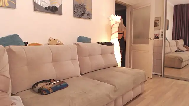 Snapshot of AlisaDeluxe chatting on January 11, 2026, 1:45 am AlisaDeluxe online show from January 11, 2026, 1:45 am