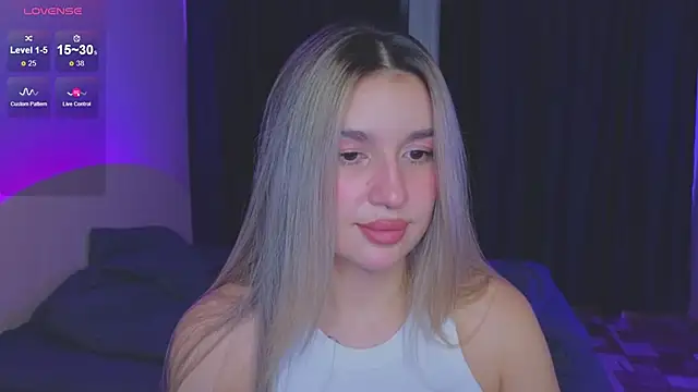 RoxyChill online show from September 14, 2025, 7:58 pm