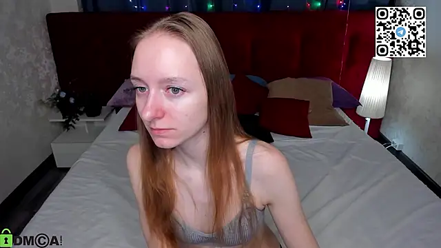 Mia E1fie online show from March 21, 2026, 12:01 am