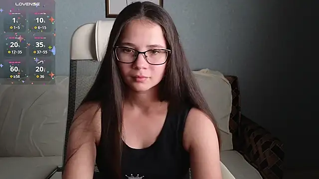 LuciaSenual online show from October 16, 2025, 3:31 pm