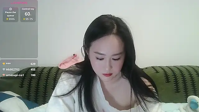 Snapshot of Belinda66 chatting on October 25, 2025, 2:17 pm Belinda66 online show from October 25, 2025, 2:17 pm