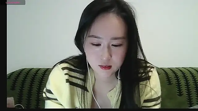 Snapshot of Belinda66 chatting on December 2, 2025, 3:47 pm Belinda66 online show from December 2, 2025, 3:47 pm