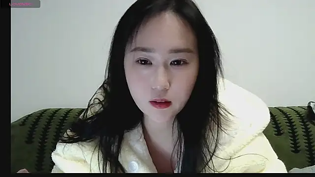 Snapshot of Belinda66 chatting on December 14, 2025, 9:42 pm Belinda66 online show from December 14, 2025, 9:42 pm