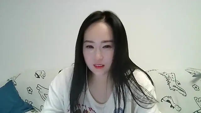 Snapshot of Belinda66 chatting on October 18, 2025, 1:35 pm Belinda66 online show from October 18, 2025, 1:35 pm