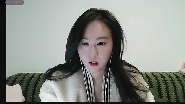 Snapshot of Belinda66 chatting on November 26, 2025, 2:50 pm Belinda66 online show from November 26, 2025, 2:50 pm