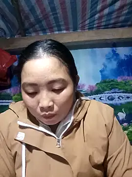 PhamPhung online show from March 4, 2026, 2:41 am